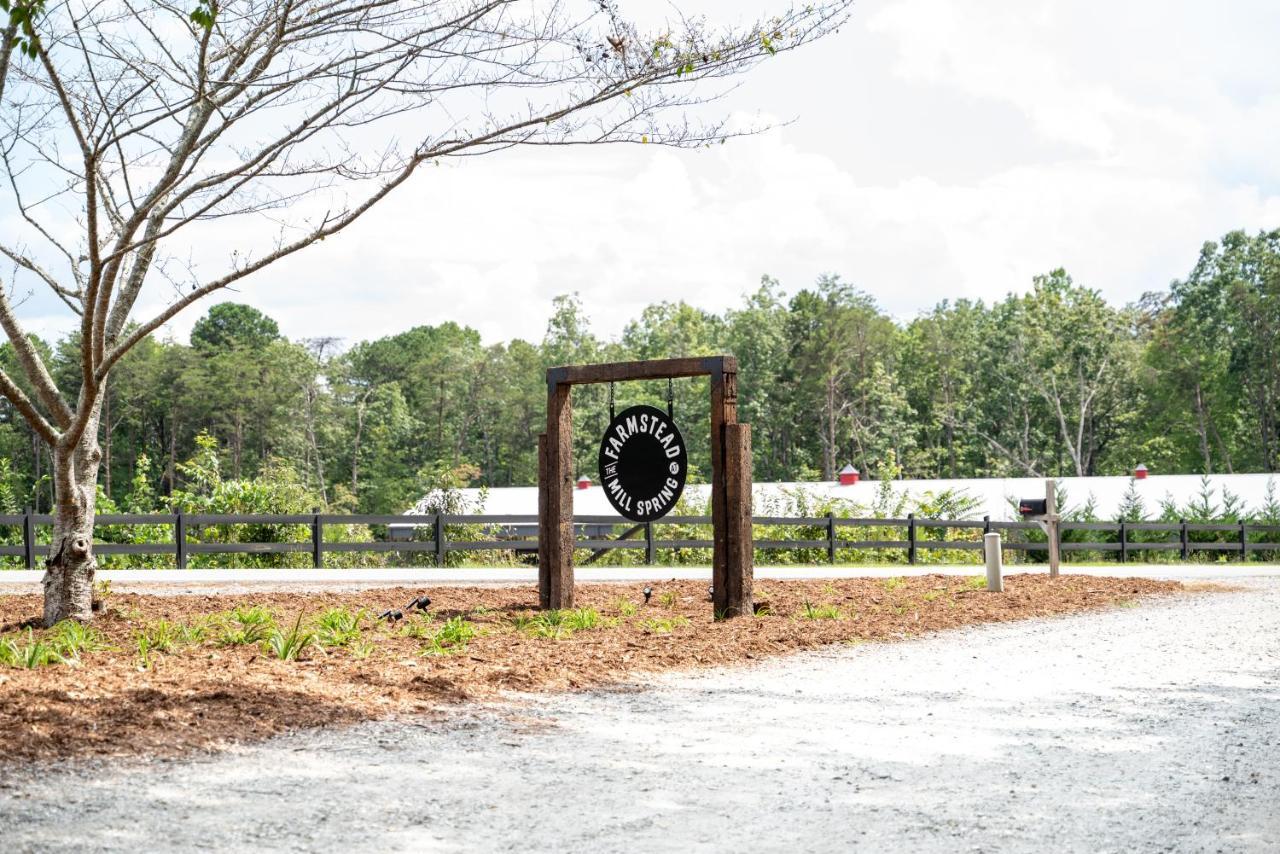 The Farmstead At Mill Spring Villa Exterior photo